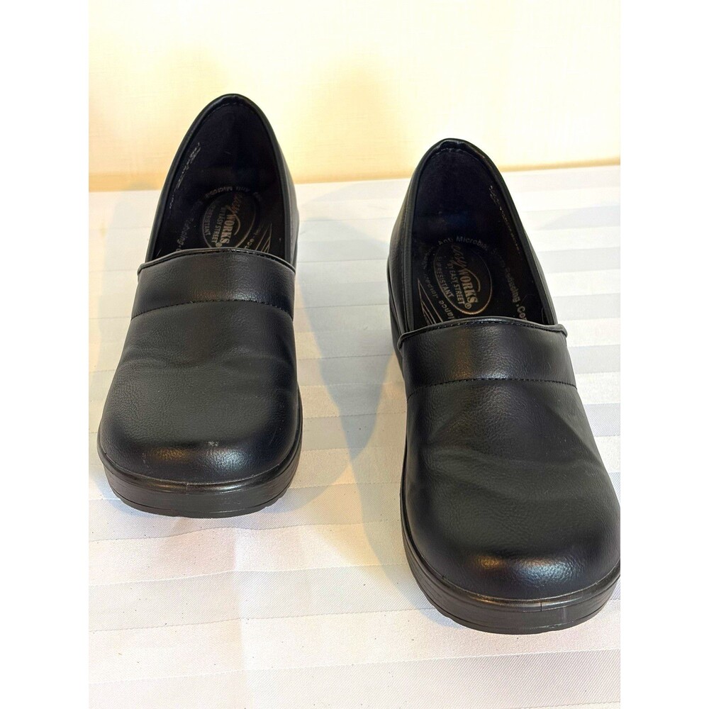 Easy Street Easy Works Women's Black Leather Slip-On Wedge Cushioned 6M